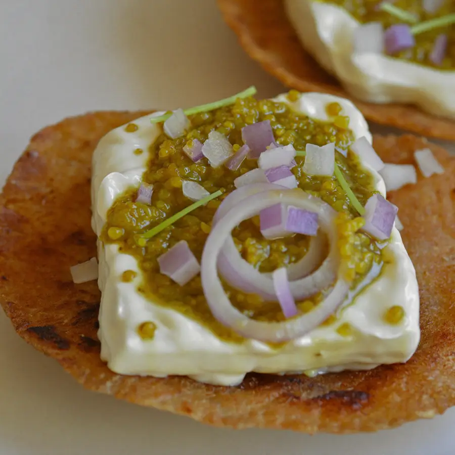 Aloo Tikki Chaat (close up view) – pure veg from Mohit Bakery