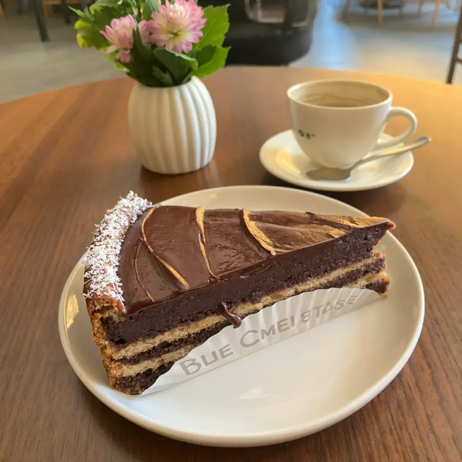 Belgian Pastry (served view) – eggless pastry from Mohit Bakery