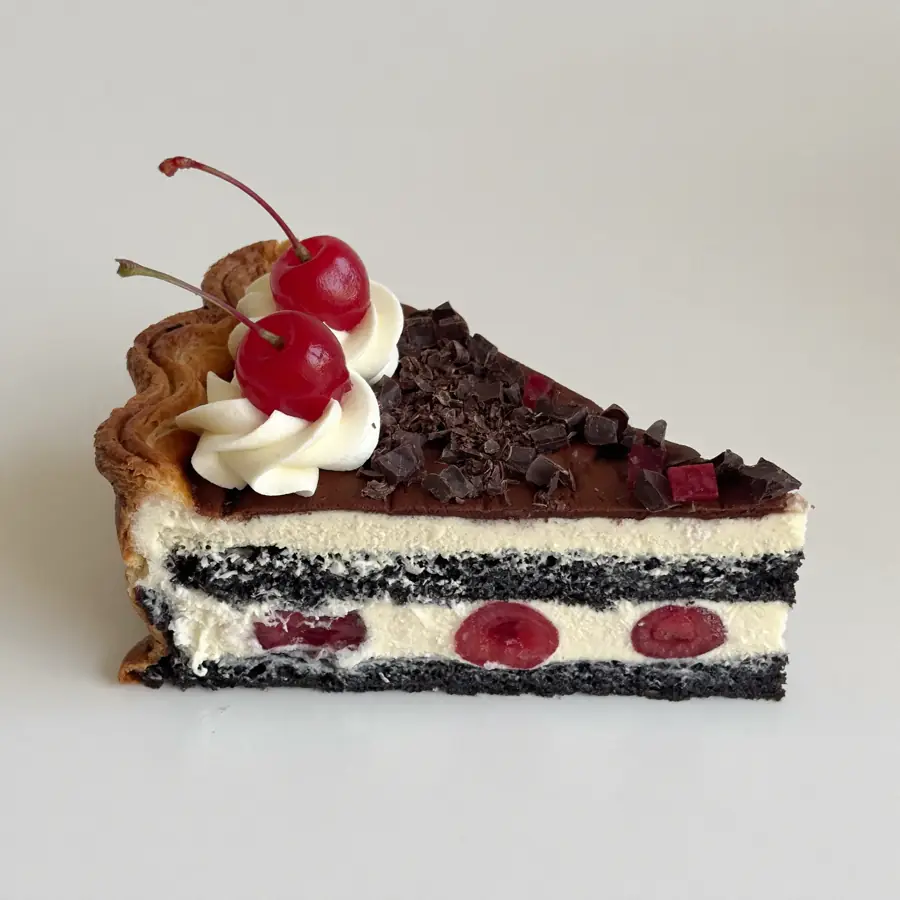 Black Forest Pastry (front view) – eggless pastry from Mohit Bakery