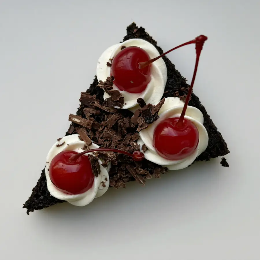 Black Forest Pastry (top view) – eggless pastry from Mohit Bakery