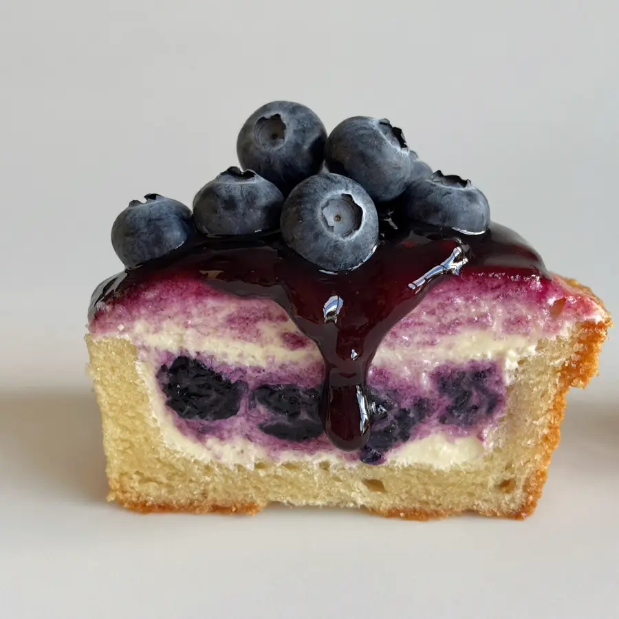 Blueberry Pastry (inside view) – eggless pastry from Mohit Bakery