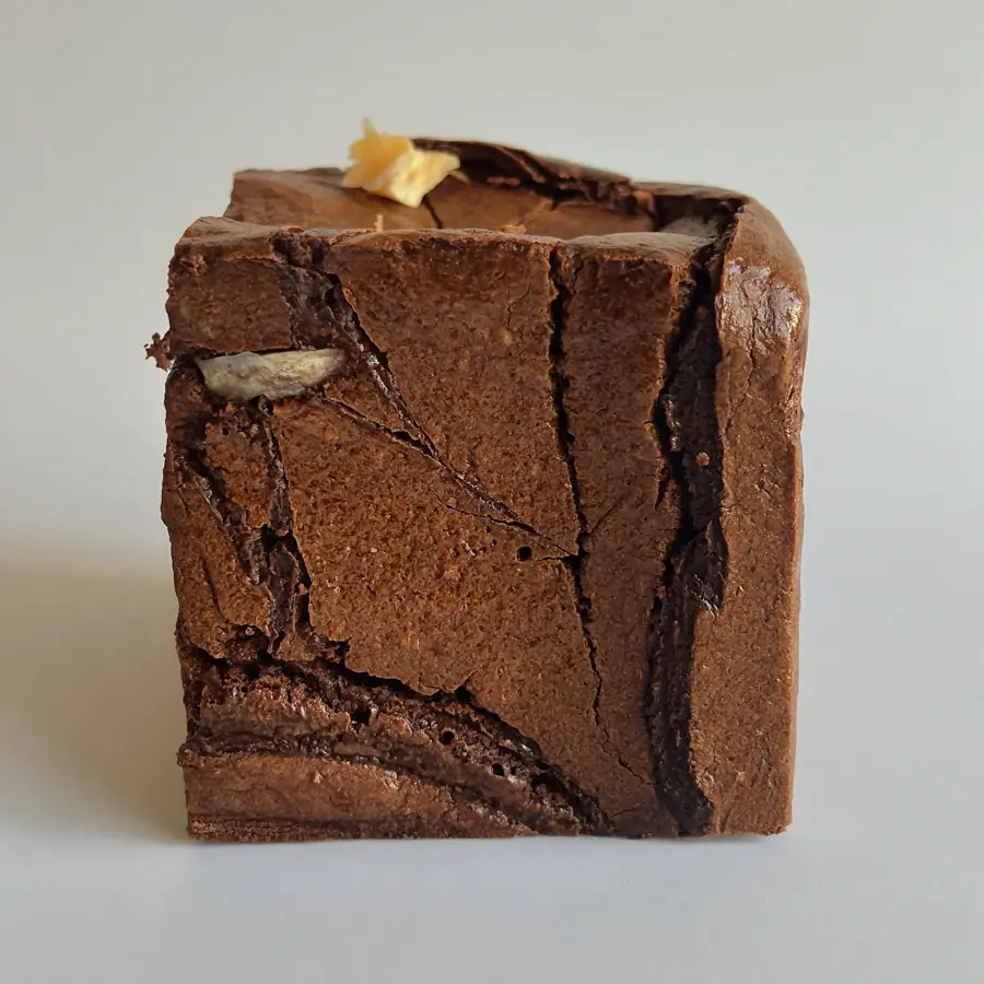 Brownie Bar Pastry (front view) – eggless pastry from Mohit Bakery
