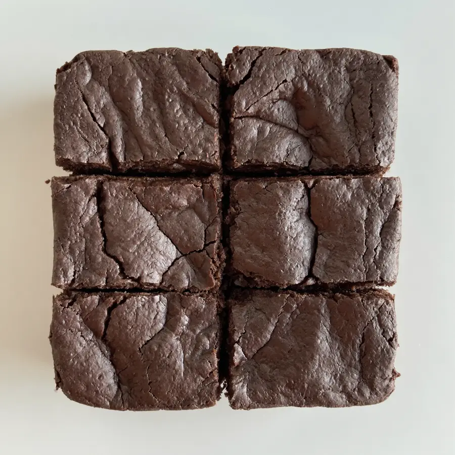 Brownie Bar Pastry (top view) – eggless pastry from Mohit Bakery