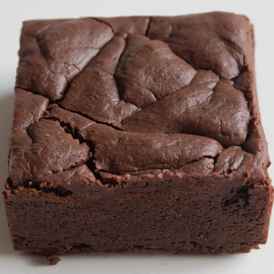 Brownie Bar Pastry (close up view) – eggless pastry from Mohit Bakery