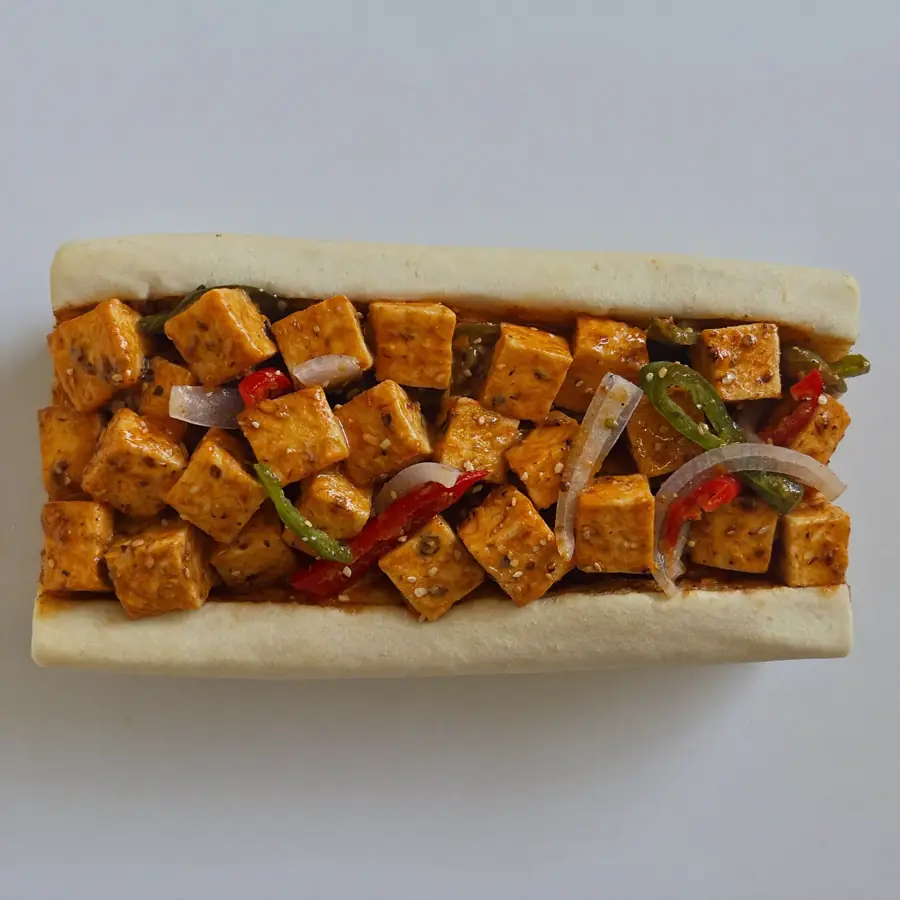Chilly Paneer Delight Sub (front view) – pure veg from Mohit Bakery