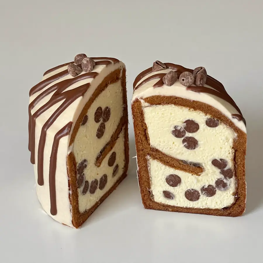 Dark Choco Chip Pastry (inside view) – eggless pastry from Mohit Bakery
