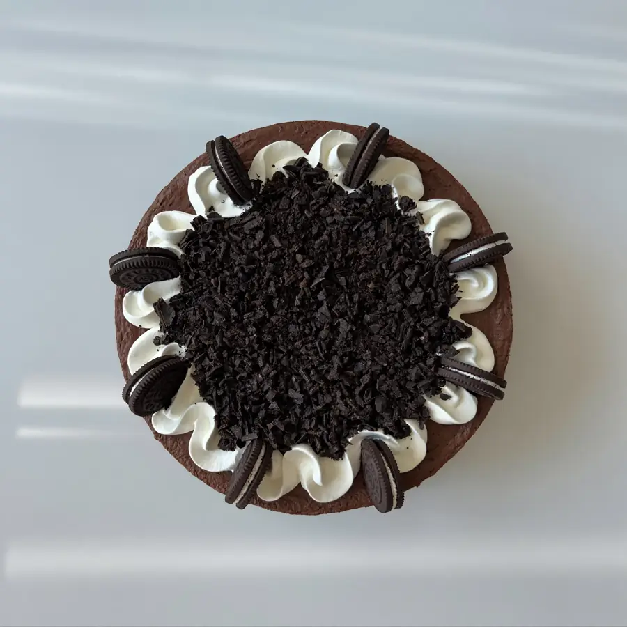 Choco Oreo Cake (top view) – eggless cake from Mohit Bakery