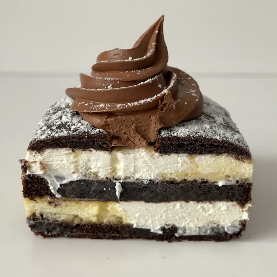 Choco Vanilla Pastry (inside view) – eggless pastry from Mohit Bakery