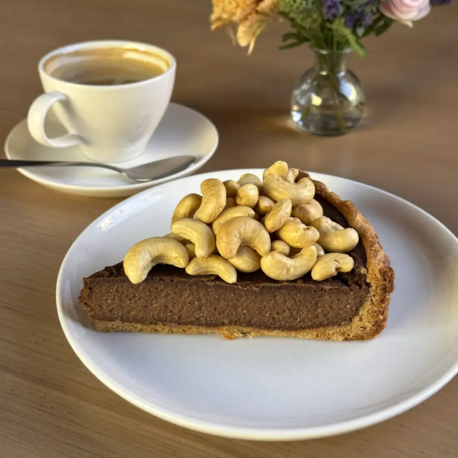 Chocolate Cashew Nut Pastry (served view) – eggless pastry from Mohit Bakery