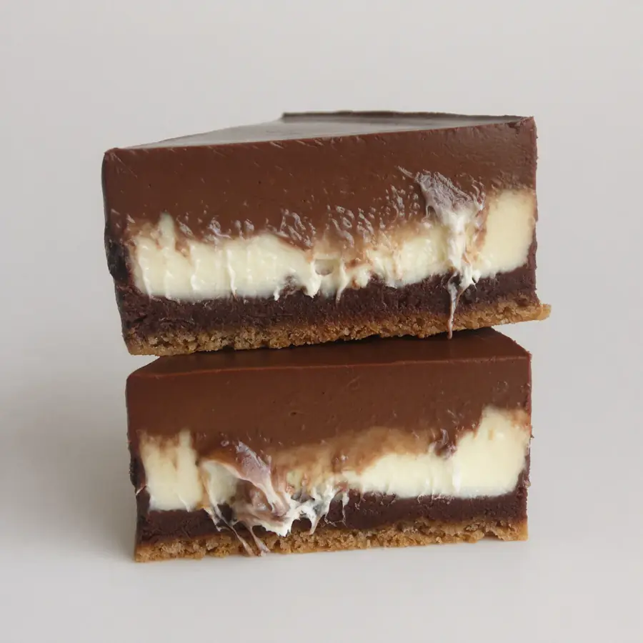 Chocolate Silk Pastry (inside view) – eggless pastry from Mohit Bakery
