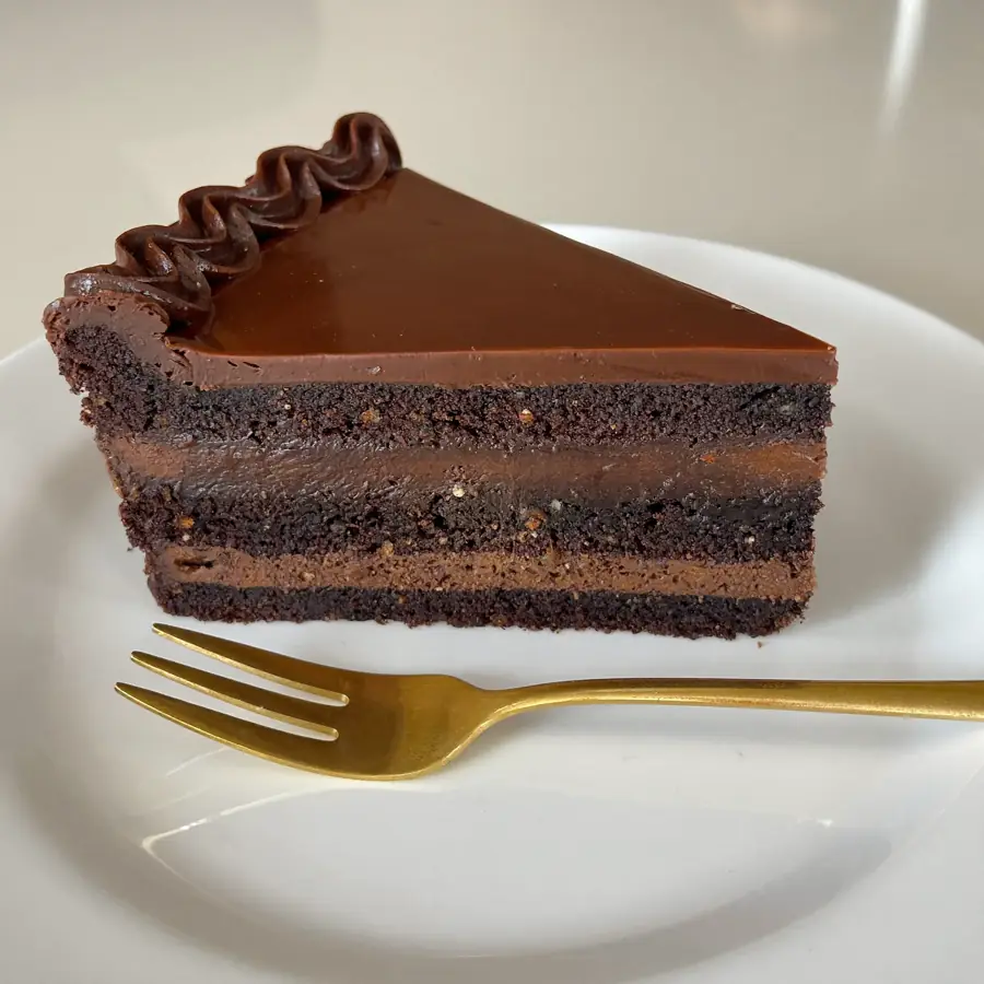 Chocolate Truffle Pastry (front view) – eggless pastry from Mohit Bakery