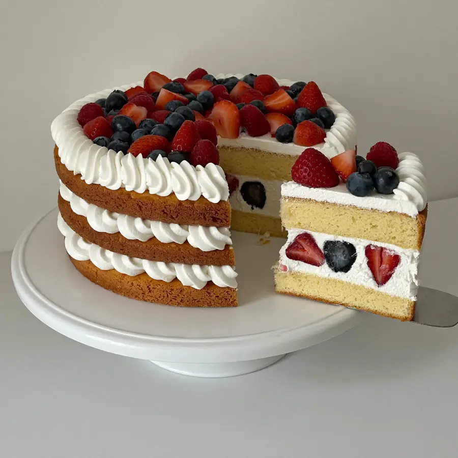 Fresh Cream Cake (inside view) – eggless cake from Mohit Bakery
