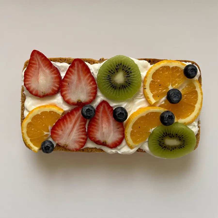 Fresh Fruit Pastry (top view) – eggless pastry from Mohit Bakery