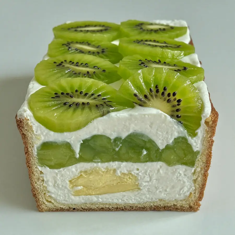 Kiwi Pastry (front view) – eggless pastry from Mohit Bakery