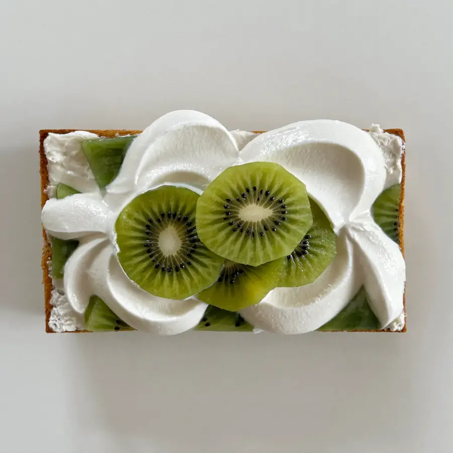Kiwi Pastry (top view) – eggless pastry from Mohit Bakery