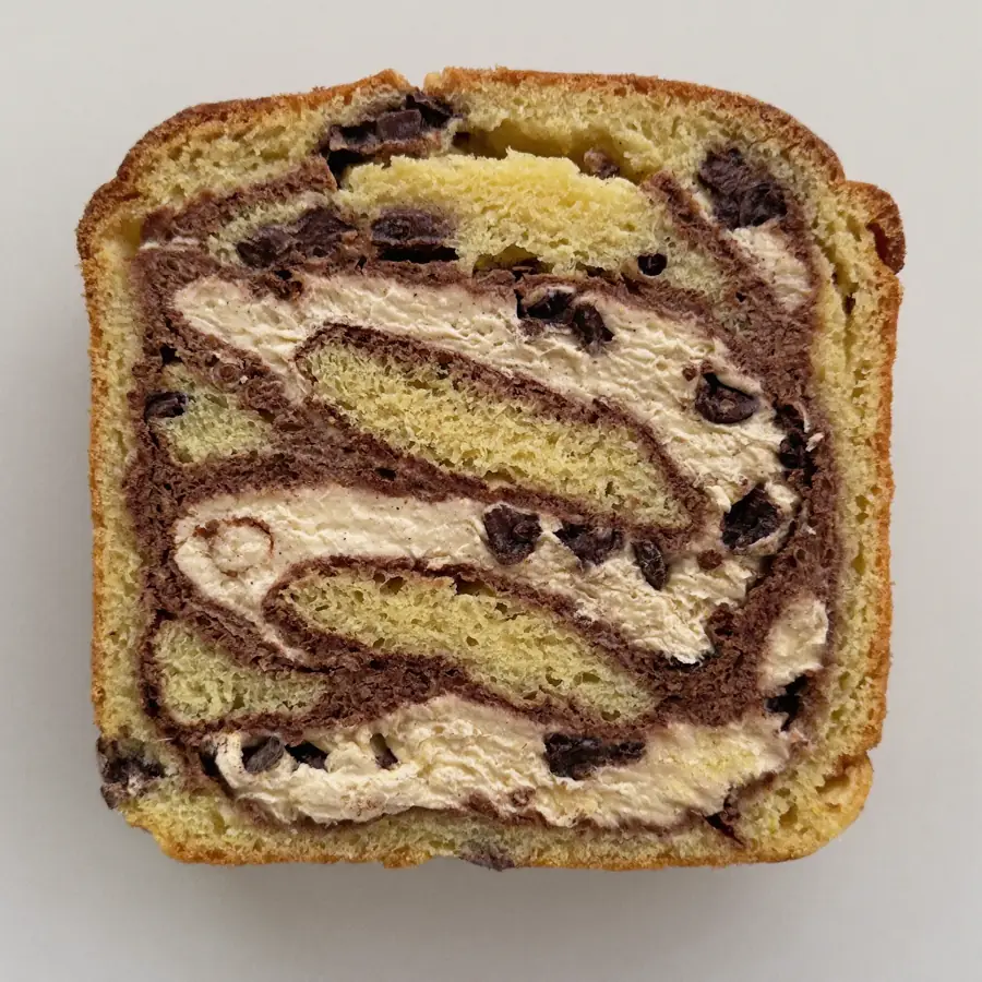 Light Choco Chips Pastry (top view) – eggless pastry from Mohit Bakery