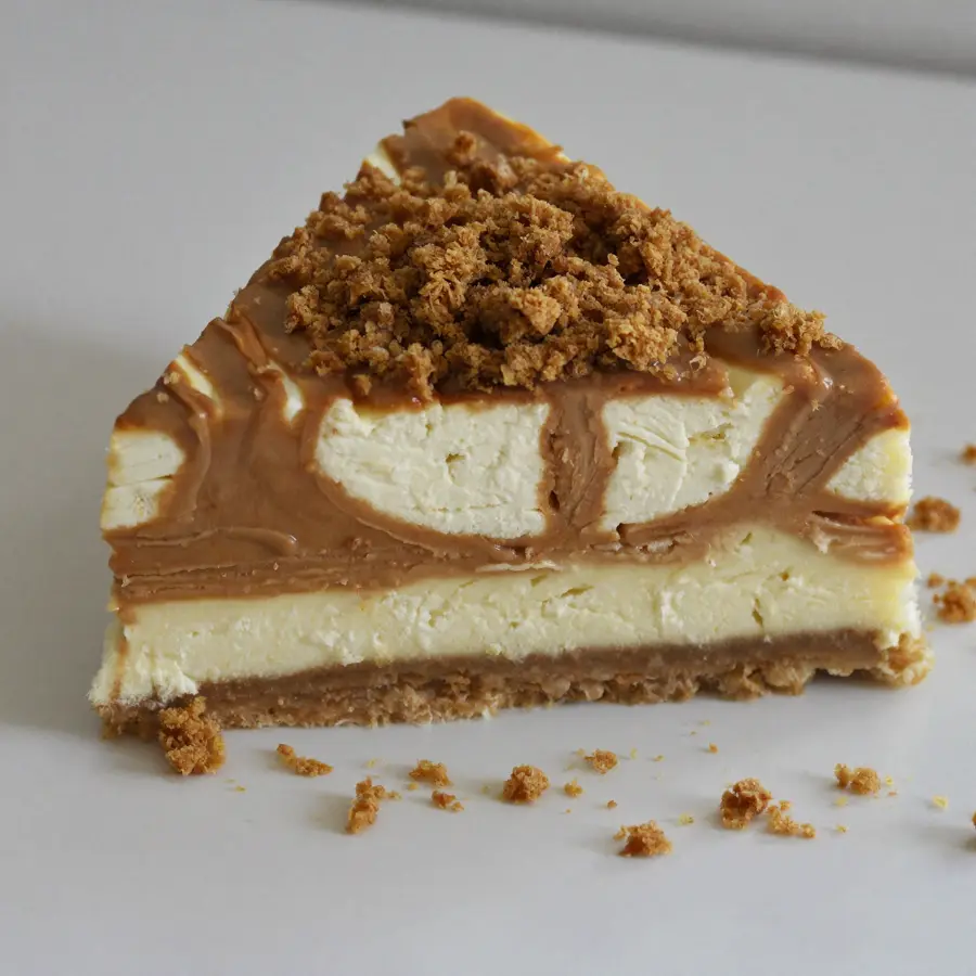 Lotus Biscoff Cheese Pastry (inside view) – eggless pastry from Mohit Bakery