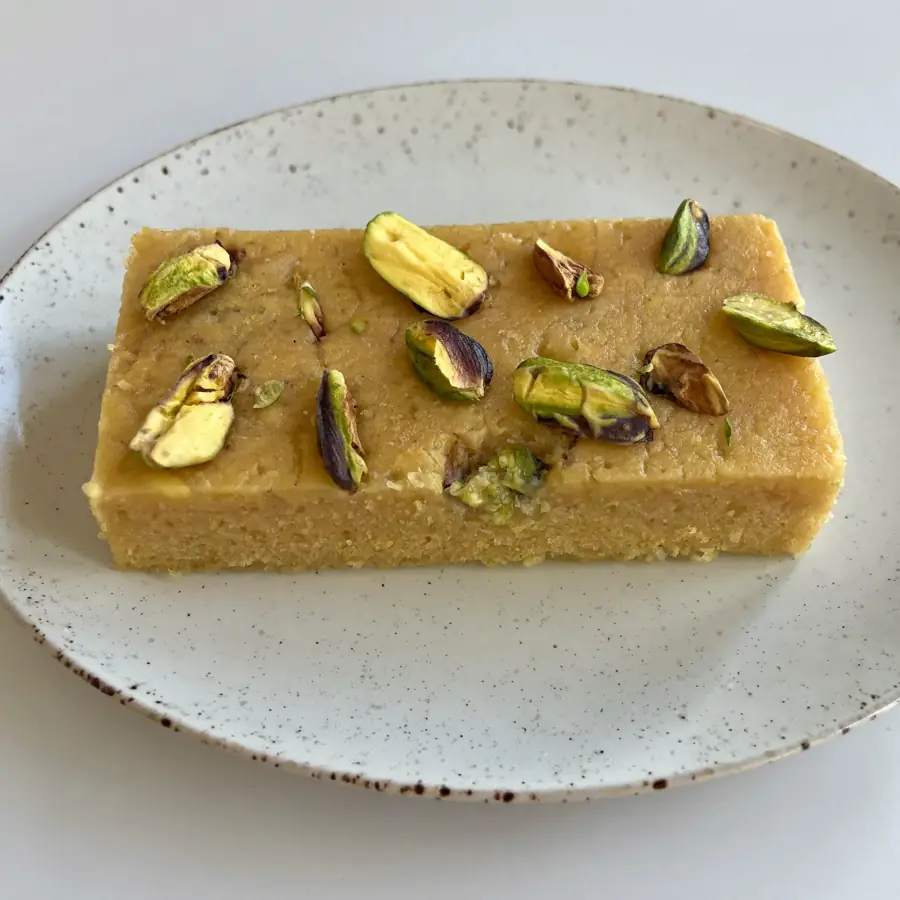 Milk Cake (Mava) (front view) – eggless cake from Mohit Bakery