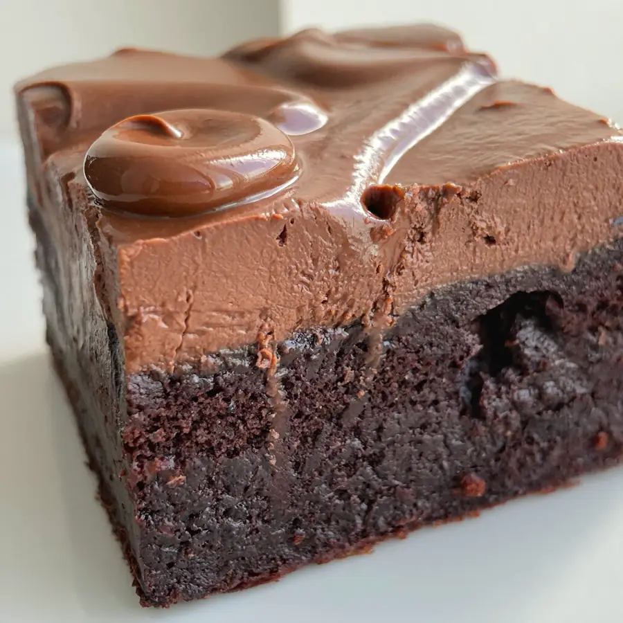 Mud Chocolate Pastry (close up view) – eggless pastry from Mohit Bakery
