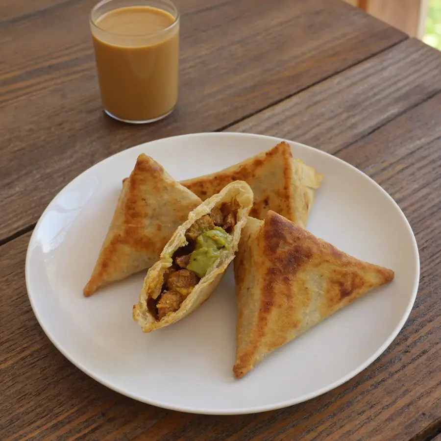 Samosa (served view) – pure veg from Mohit Bakery