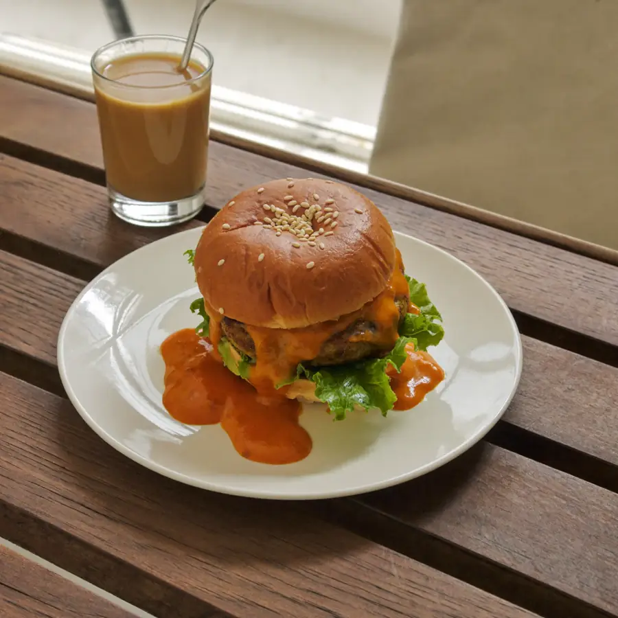 Veg Makhani Burger (served view) – pure veg from Mohit Bakery