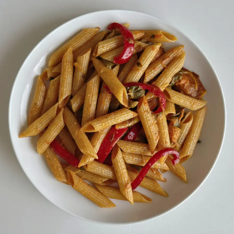 Veg Pisto Penne Pasta (top view) – pure veg from Mohit Bakery