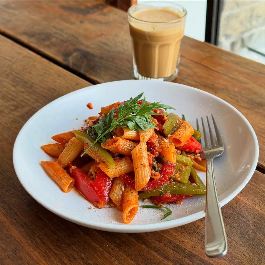 Veg Pisto Penne Pasta (served view) – pure veg from Mohit Bakery